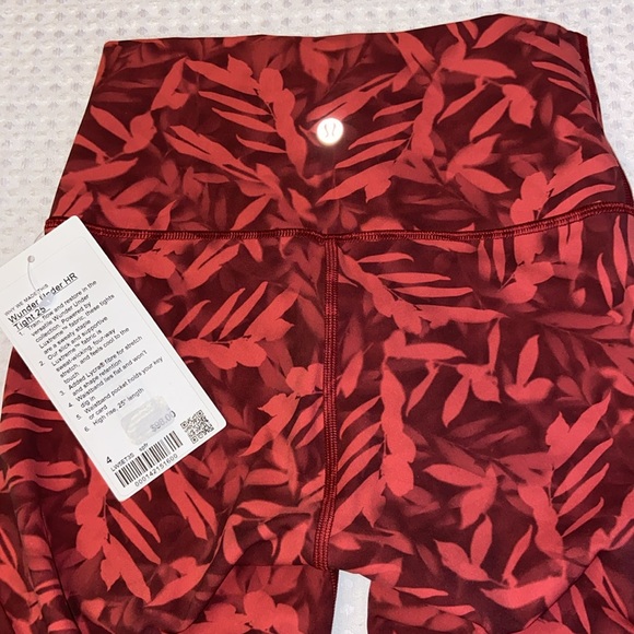 NEW! LULULEMON Size 4 WUNDER UNDER HR Tight 25” Rust Red Leaf Print - Picture 2 of 10